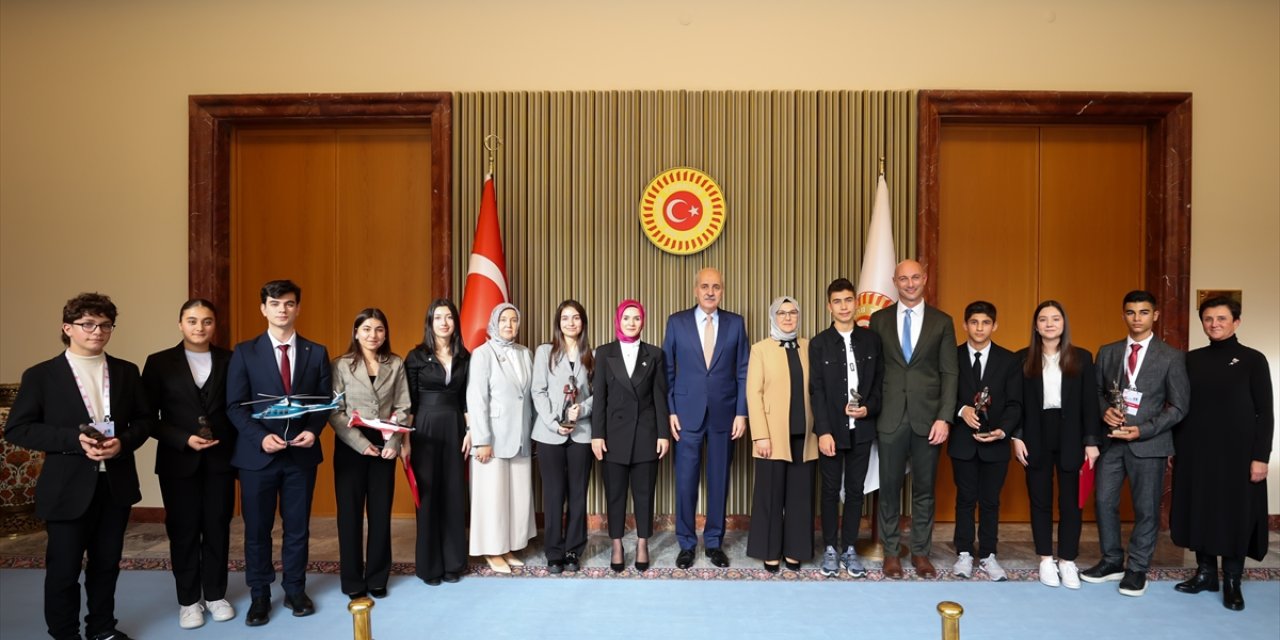 TBMM Başkanı Kurtulmuş, Bakan Göktaş ile çocuk temsilcileri kabul etti: