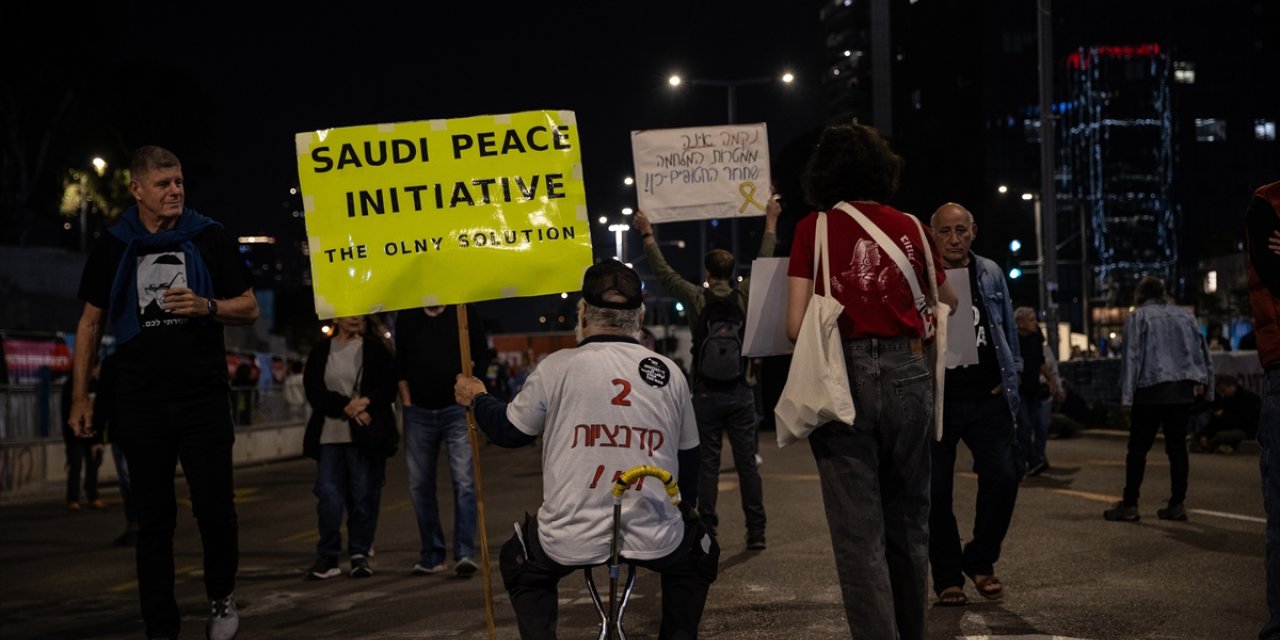 İsrailliler, esir takası anlaşması talebiyle Tel Aviv'de cumartesi protestolarını sürdürüyor