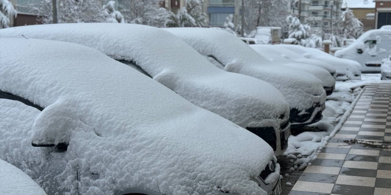 Aksaray'da kar yağışı