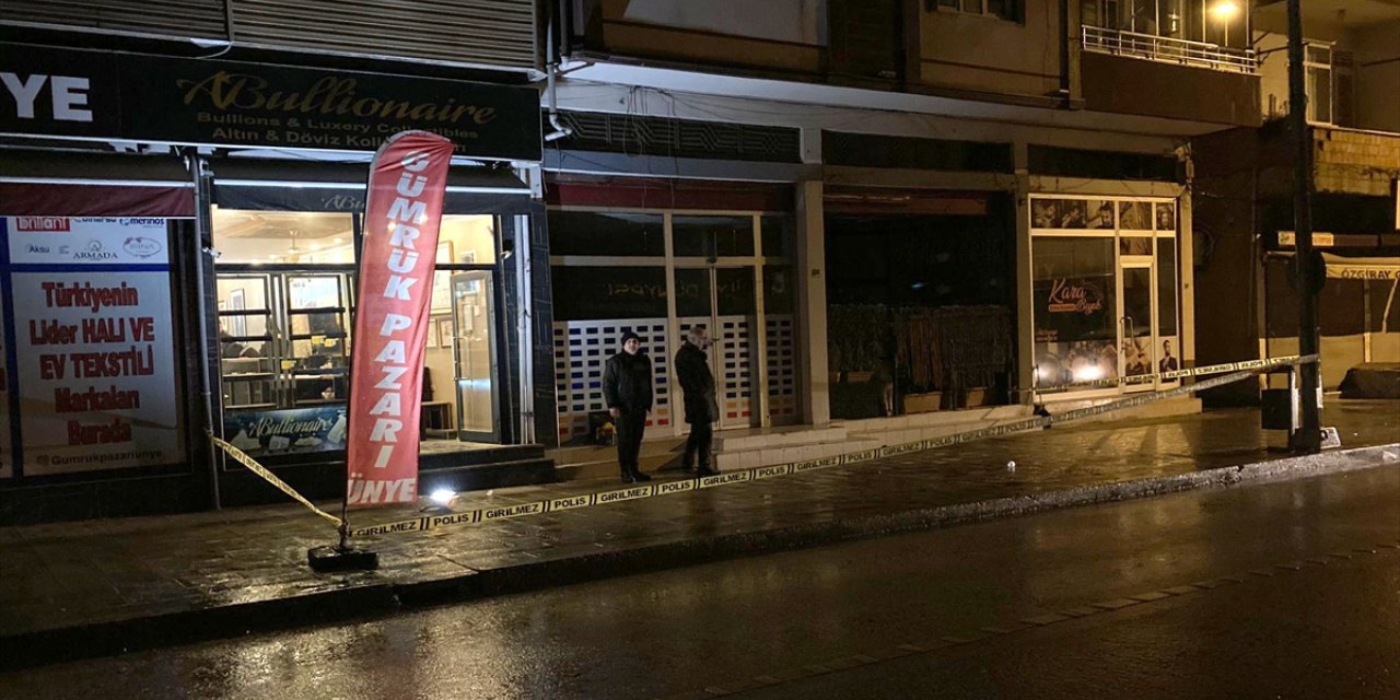 Ordu'da kuyumcu dükkanı kurşunlandı