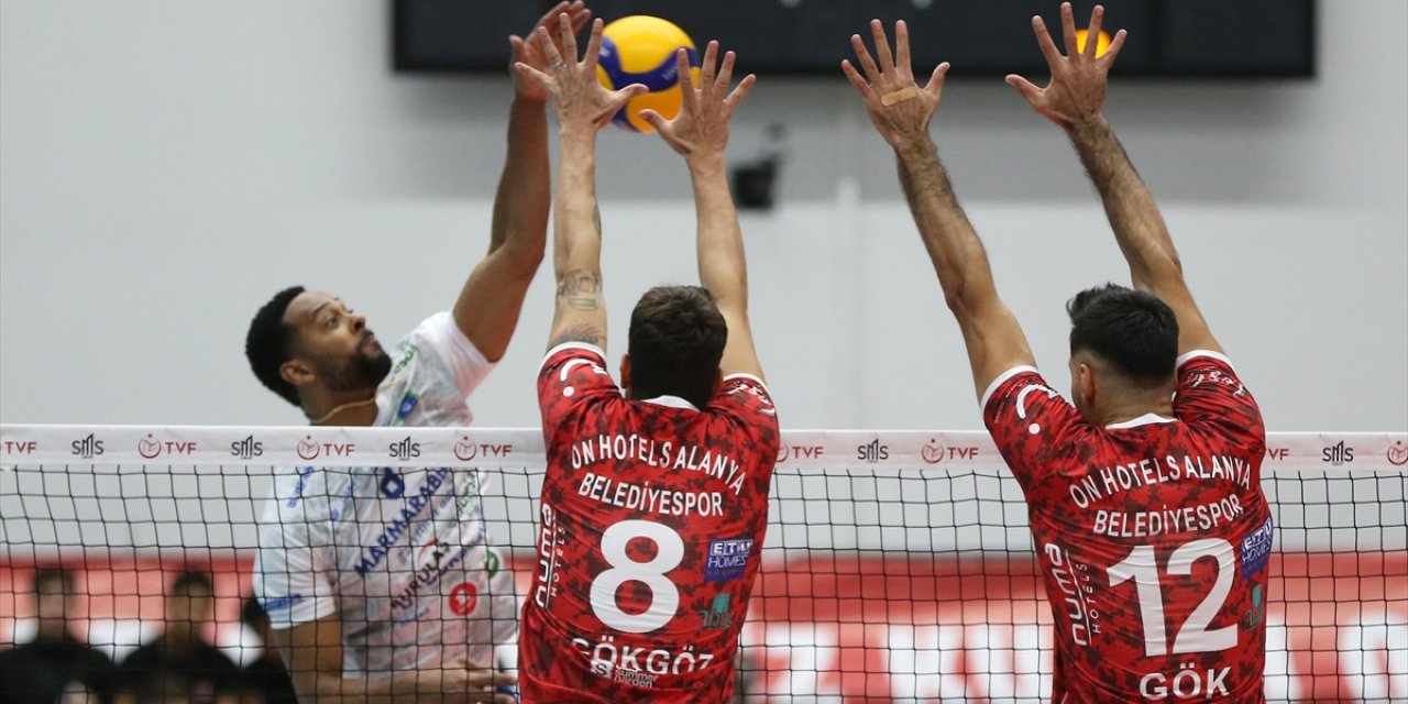 Voleybol: SMS Grup Efeler Ligi