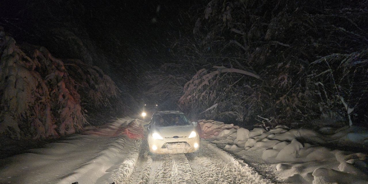 Samsun'da kar yağışı etkili oluyor