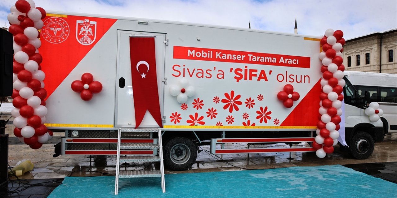 Sivas'ta ŞİFA Projesi kapsamında mobil kanser tarama aracı hizmete girdi