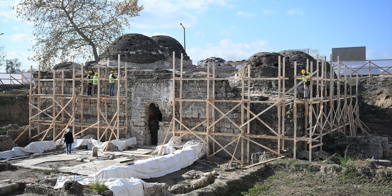 Edirne'de 15. yüzyıl eseri Gazi Mihal Hamamı'nın restorasyonu sürüyor