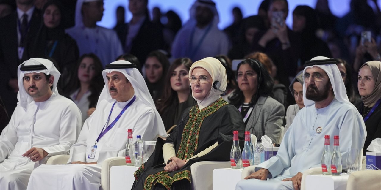 Emine Erdoğan, Dubai Küresel Kadınlar Forumu'nun açılış konuşmasını yaptı: