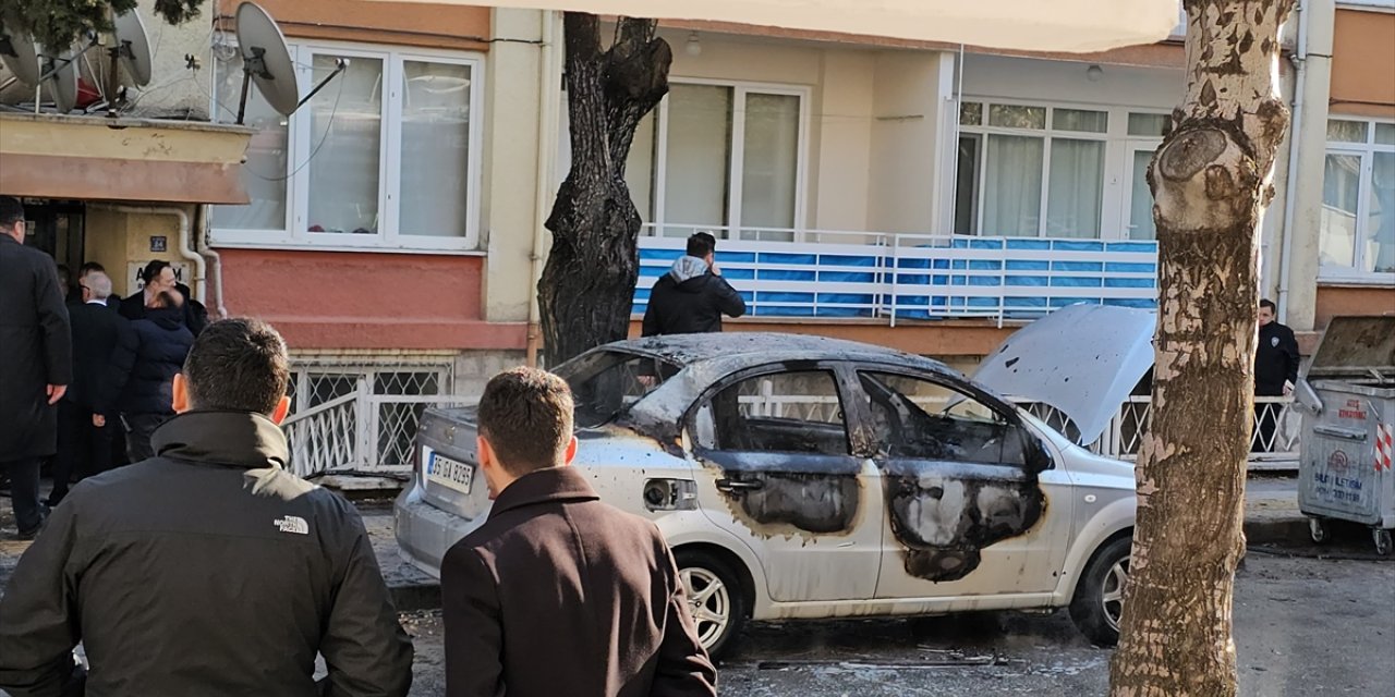 GÜNCELLEME - Çorum'da evini ve otomobilini ateşe veren kişi evde ölü bulundu