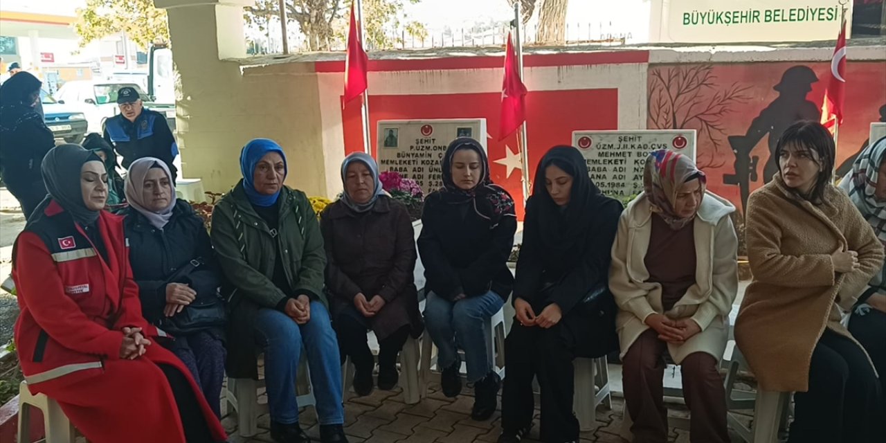 Şehit Uzman Onbaşı Bünyamin Çabuk, Adana'daki kabri başında anıldı