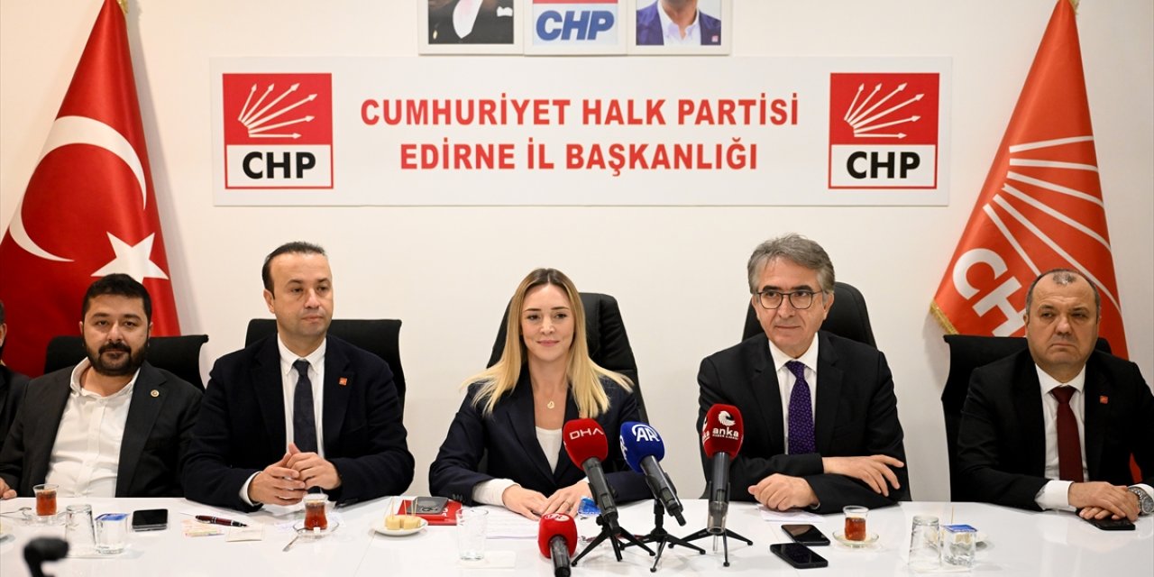 CHP'li Karatepe ve Demir, Edirne'de gazetecilerle bir araya geldi