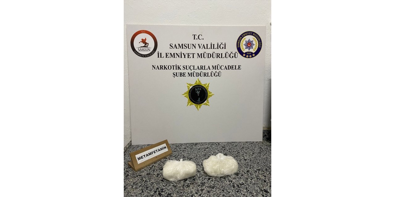 Samsun'da aracında yarım kilogram uyuşturucu bulunan zanlı gözaltına alındı