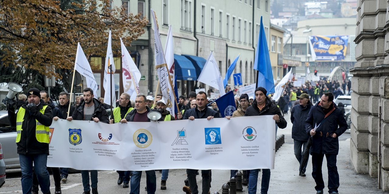 Bosna Hersek'te sendikalardan "maaş zammı" protestosu