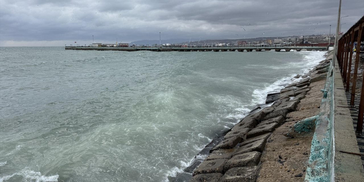 Tekirdağ'da deniz ulaşımına poyraz engeli