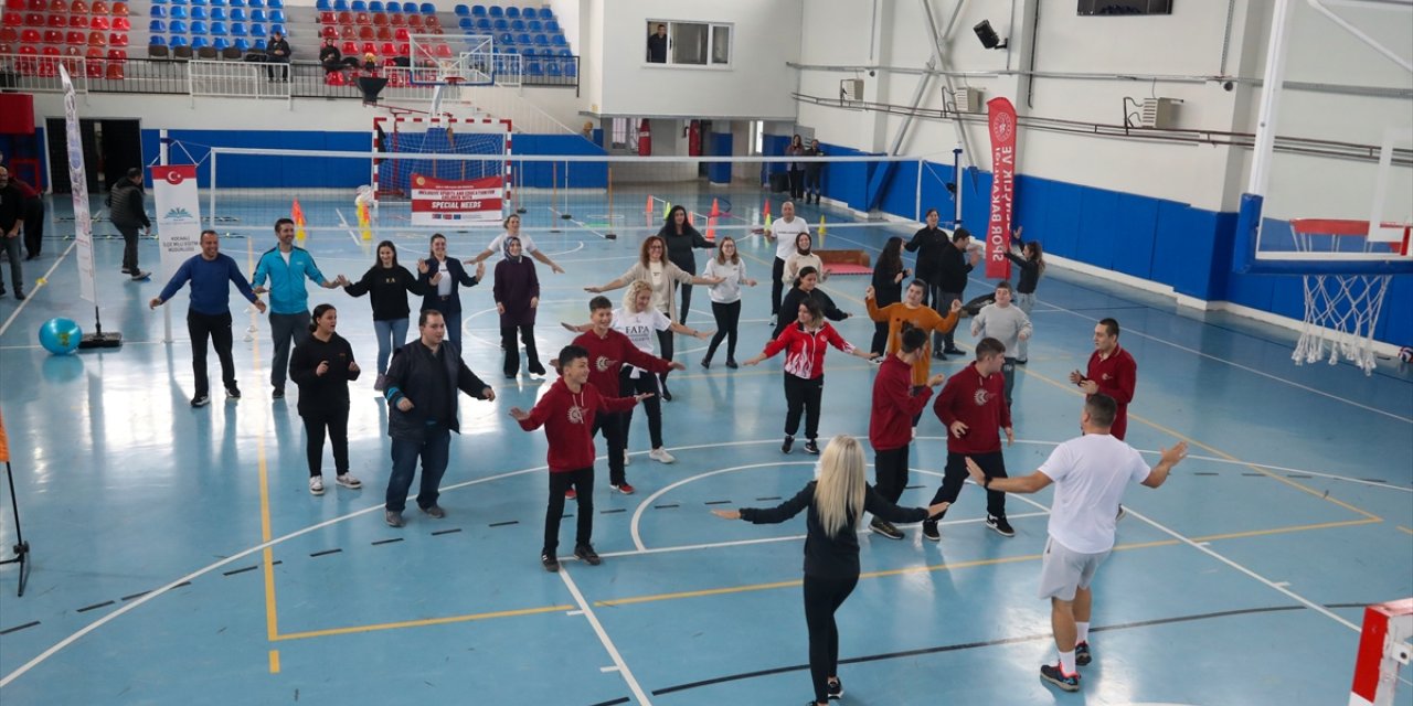 Sakarya'da özel gereksinimli çocukların eğitim hayatları sporla zenginleşiyor