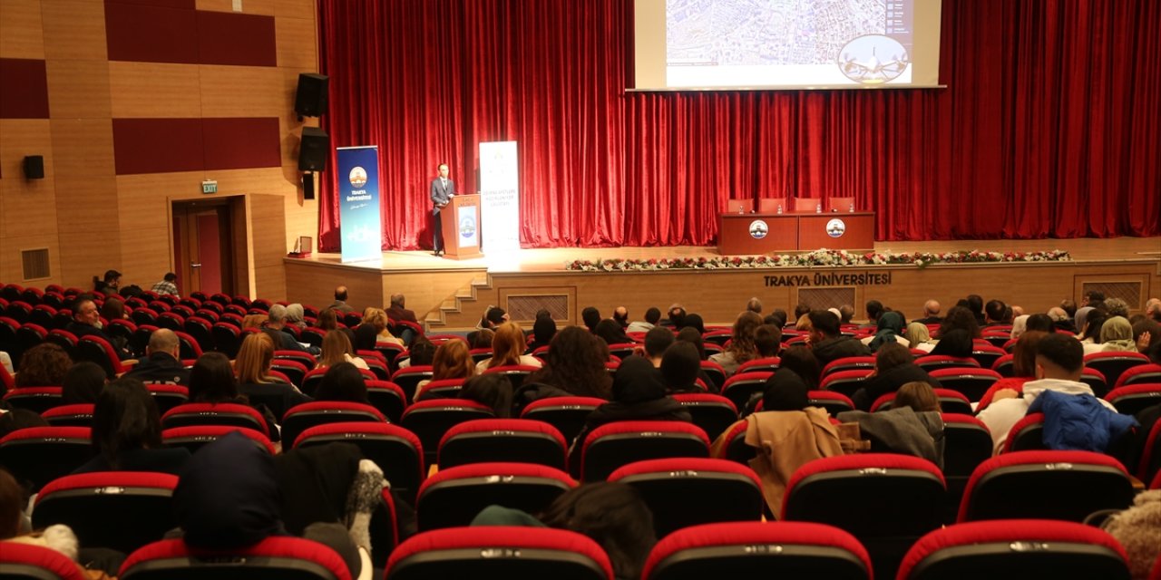 "Edirne Afetlere Hazırlanıyor Çalıştayı"nda deprem ve sellerin etkileri ele alındı