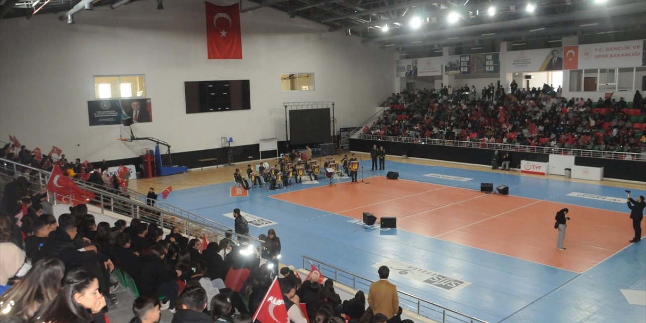 Askeri bando takımı Cizre'de konser verdi