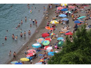 Zonguldak'ta sahillerde bayram tatili yoğunluğu