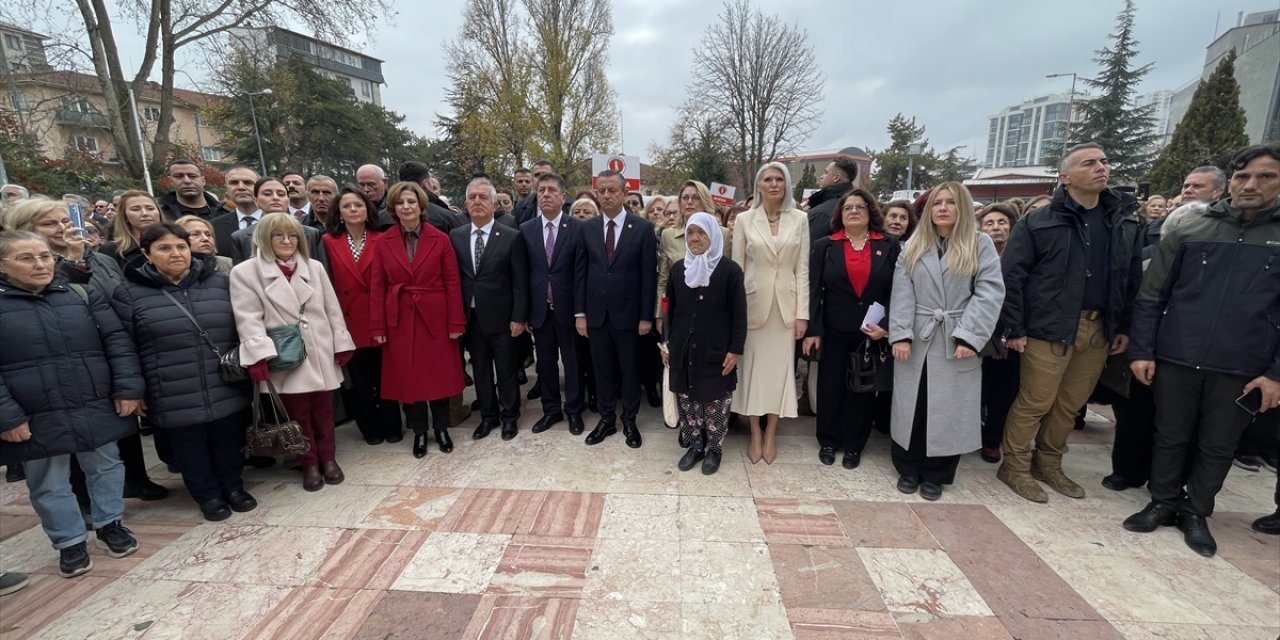 CHP Genel Başkanı Özel, Bilecik'te toplu açılış ve temel atma töreninde konuştu: