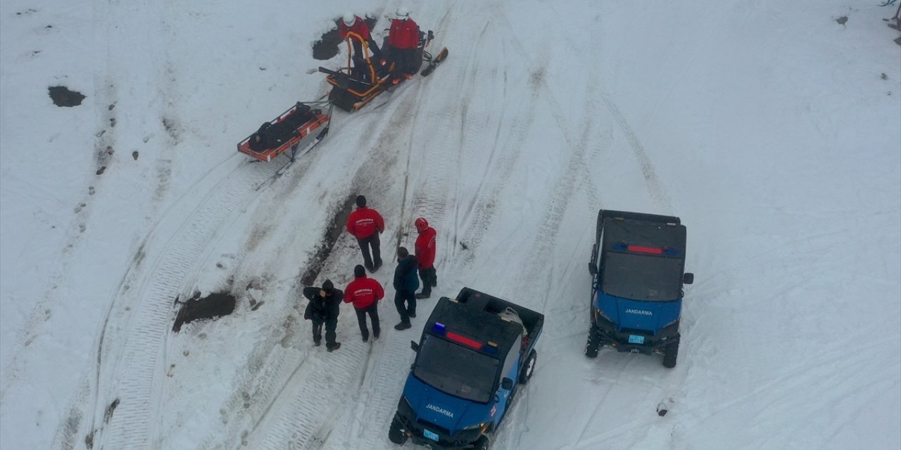 Kartalkaya'da JAK timleri tatilcilerin güvenliği için teyakkuzda