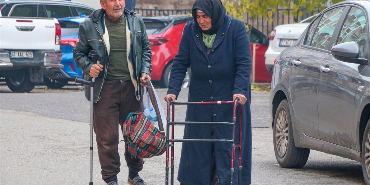 Diyarbakır annelerinin evlat nöbetine bir aile daha katıldı