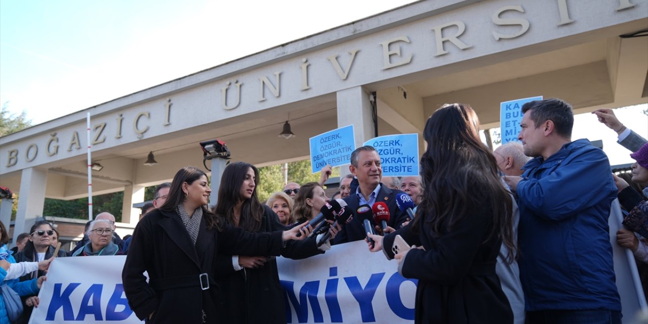 CHP Genel Başkanı Özel, Boğaziçi Üniversitesinin önünde basın açıklaması yaptı: