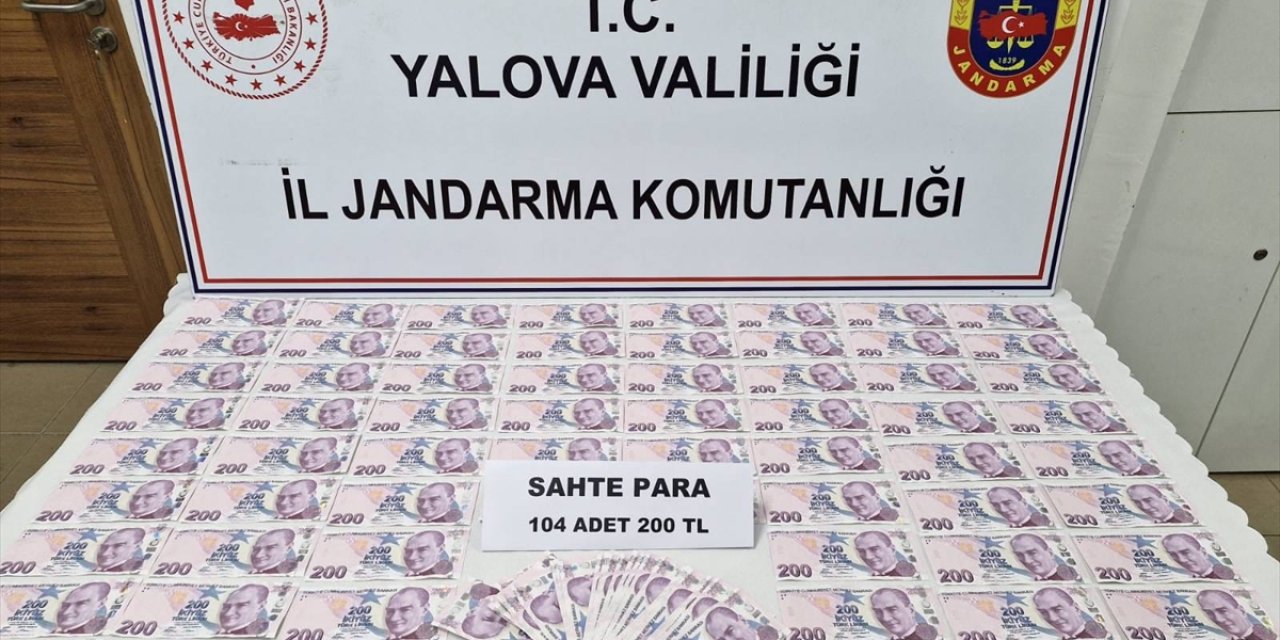 Yalova'da sahte 20 bin 800 lira ile yakalanan 2 zanlı tutuklandı