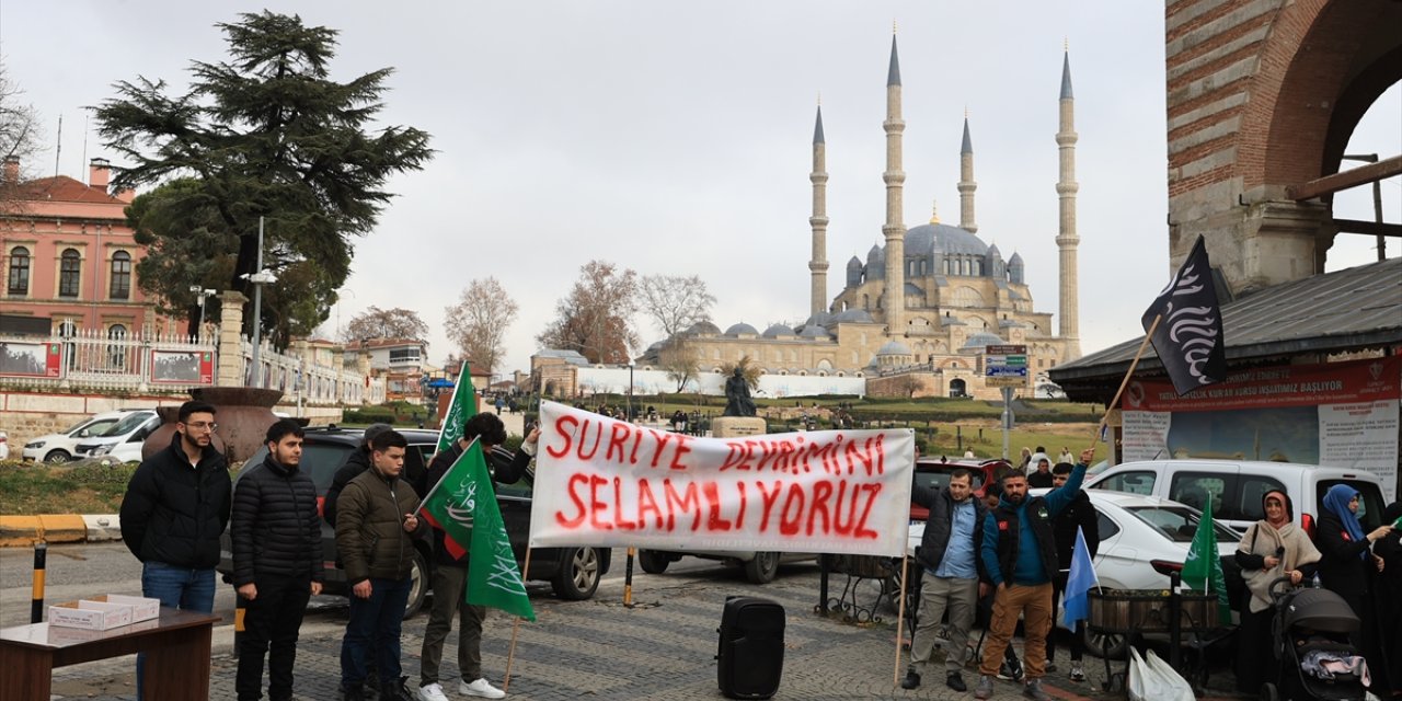 Edirne ve Tekirdağ'da Suriyeliler Baas rejiminin çökmesini kutladı