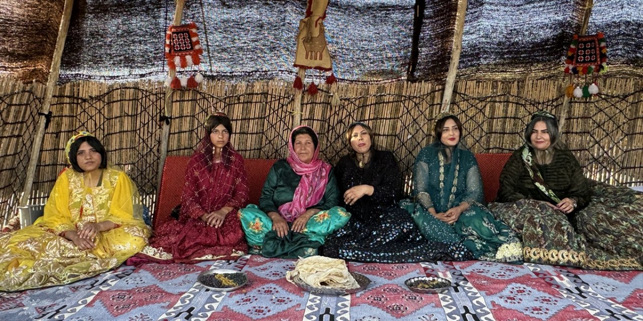 Tarihi Türk tamgaları, Kaşkay Türklerinin kültür, mimari ve el sanatlarında yaşatılıyor