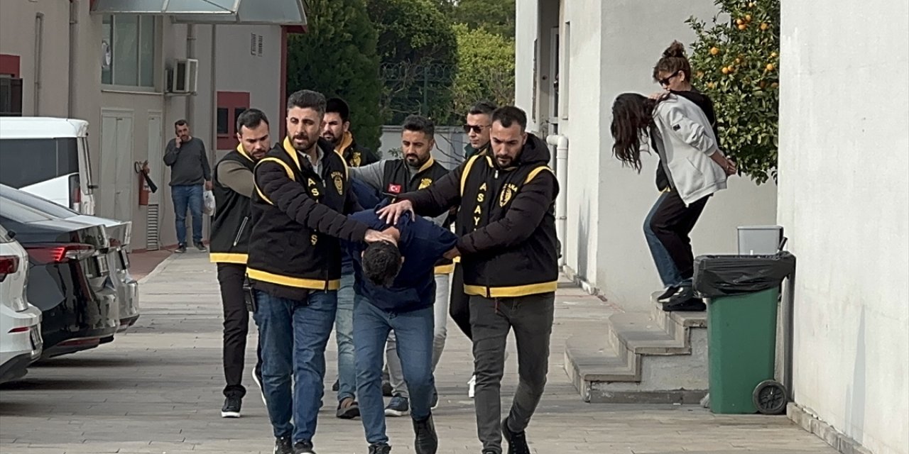 Adana'daki cinayetle ilgili 1'i kadın 4 zanlı tutuklandı