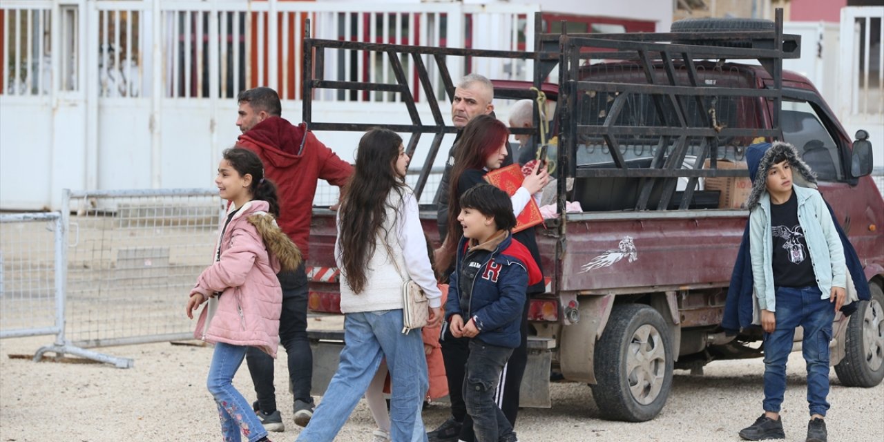 Hatay'daki sınır kapılarından Suriyelilerin ülkelerine dönüşü sürüyor