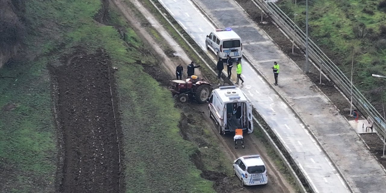 Tokat'ta devrilen traktörün sürücüsü öldü