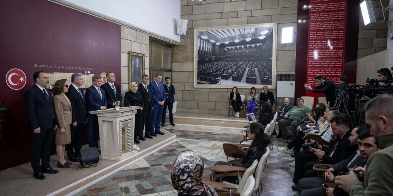 Gelecek Partisi Genel Başkanı Davutoğlu, gündemi değerlendirdi: