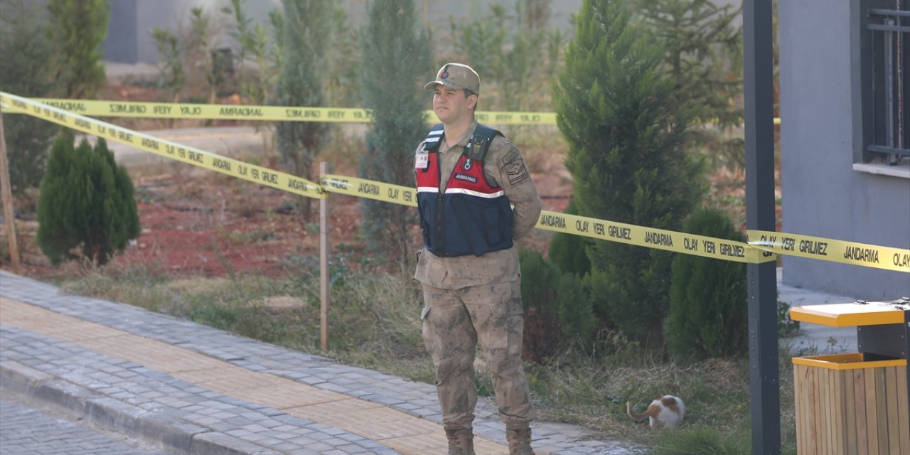 Hatay'da 4 kişinin zehirlenerek öldüğü sitede bilirkişi heyeti inceleme yaptı