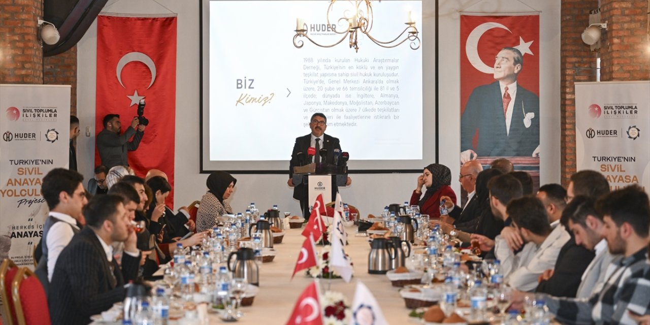 "Türkiye'nin Sivil Anayasa Yolculuğu" projesi tanıtıldı