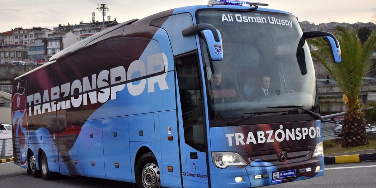 Trabzonspor kafilesi İstanbul'a gitti