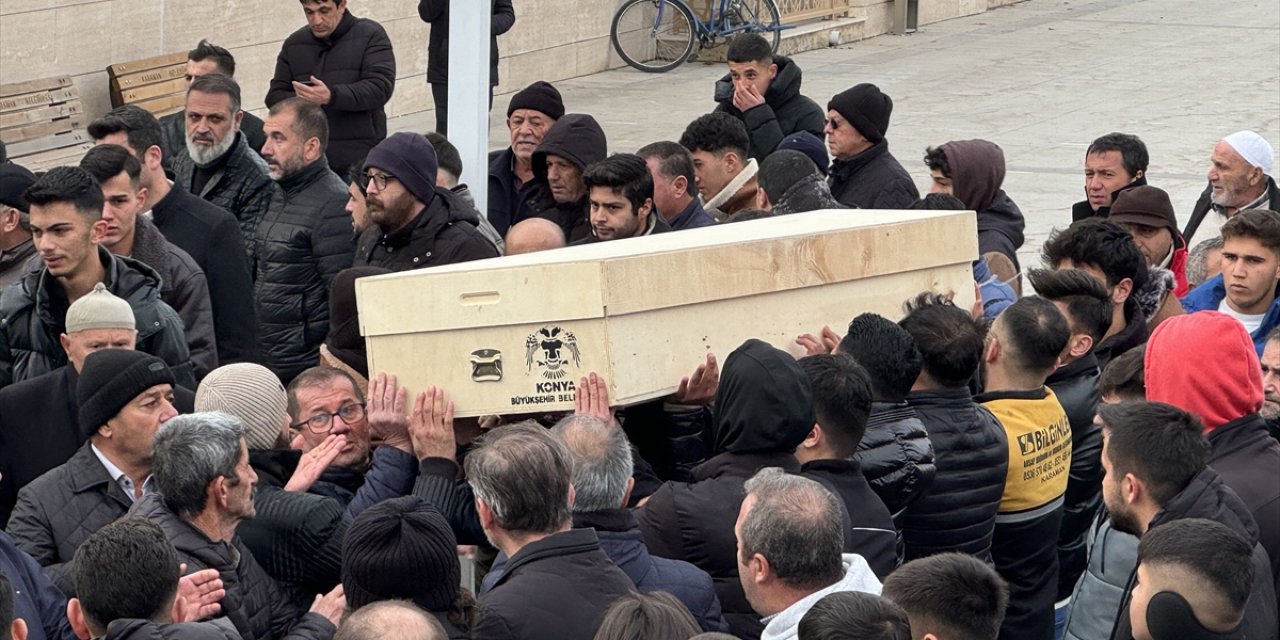 GÜNCELLEME - Konya'da trafikte çıkan kavgada öldürülen genç taksicinin cenazesi, Karaman'da toprağa verildi