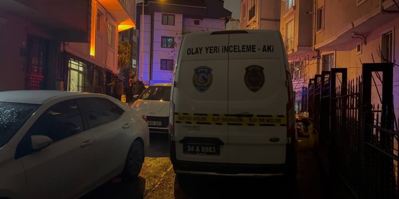 Şişli'de dördüncü kattaki dairenin penceresinden düşen kişi öldü