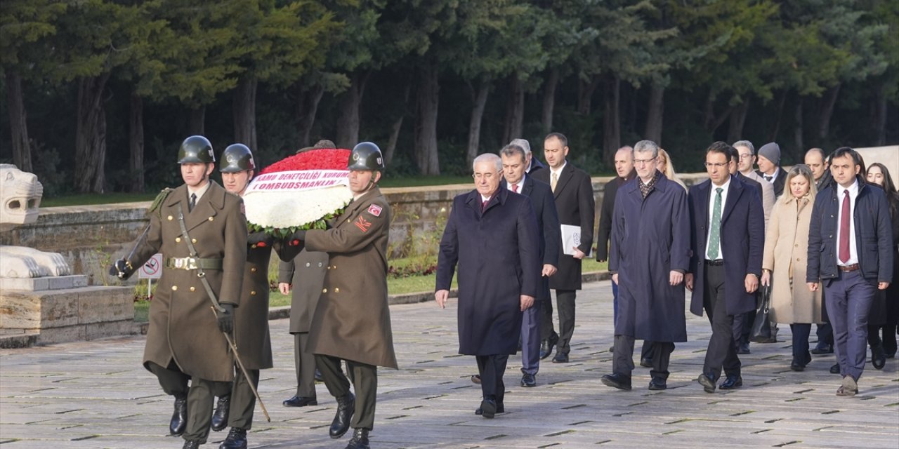 Kamu Başdenetçisi Akarca, Anıtkabir'i ziyaret etti