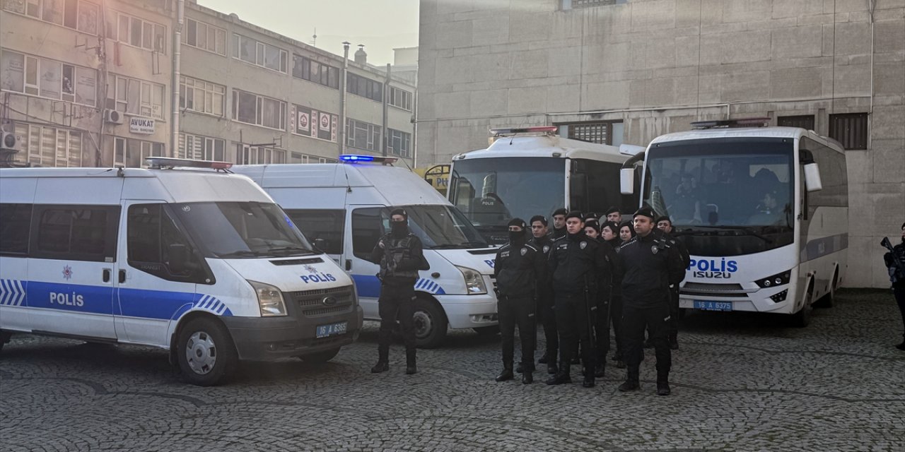 GÜNCELLEME - Bursa'da duruşma salonundaki silahlı saldırıyla ilgili 6 şüpheli tutuklandı