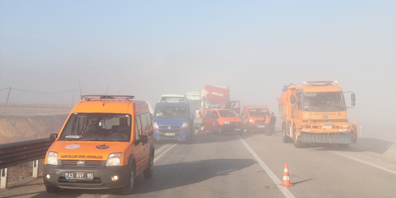 Konya'da zincirleme trafik kazasında 8 kişi yaralandı