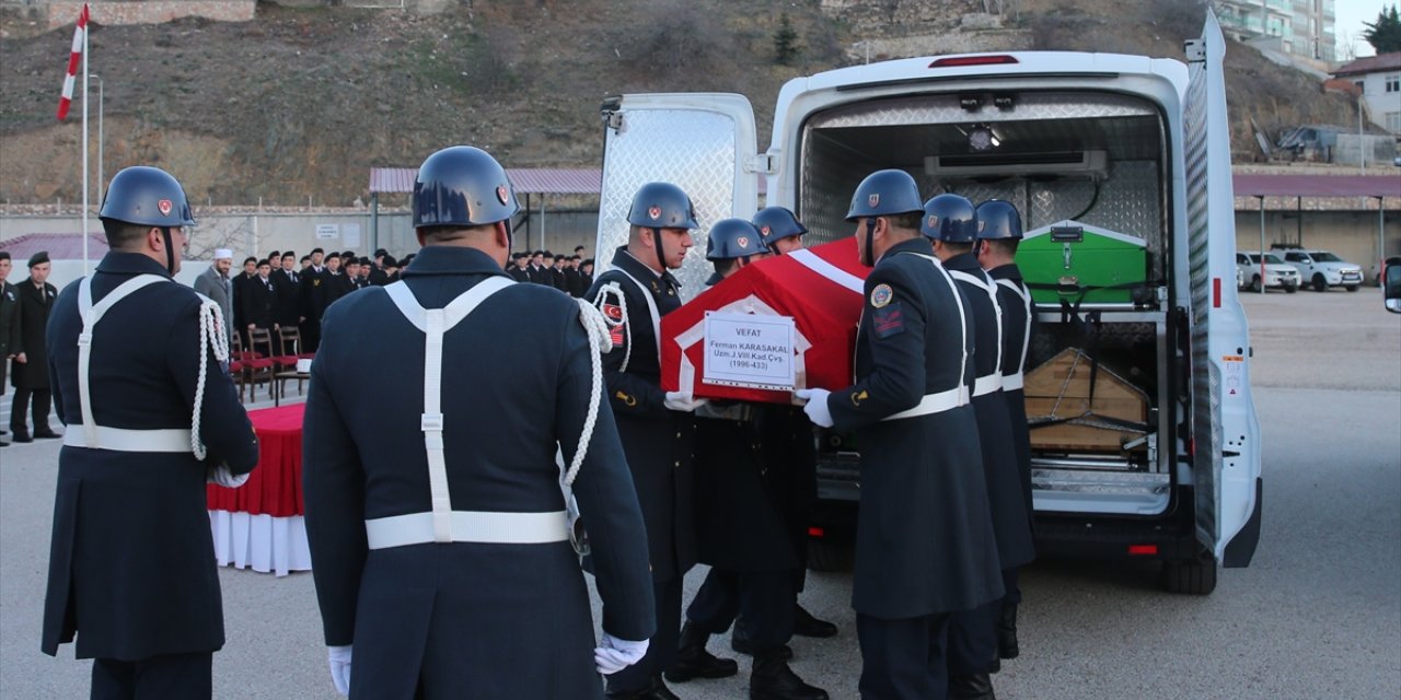 Tokat'ta geçirdiği kalp krizi sonucu vefat eden asker için tören düzenlendi