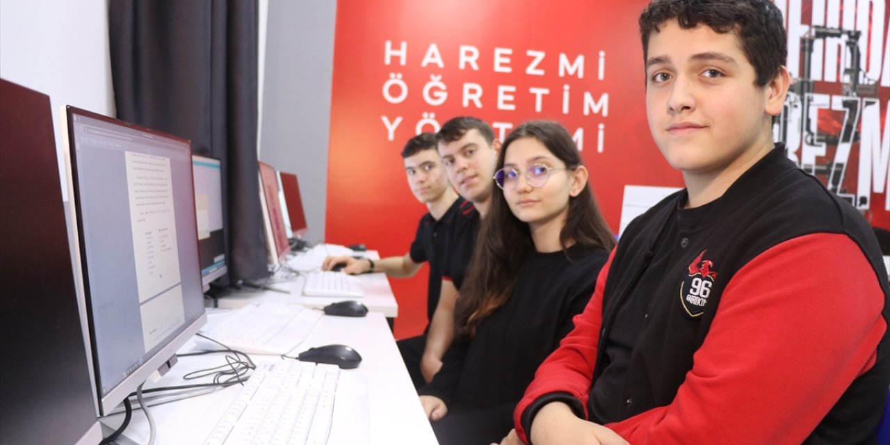 "Harezmi Eğitim Modeli" uygulanan atölyelerde yetişen öğrenciler robotikte ezber bozuyor