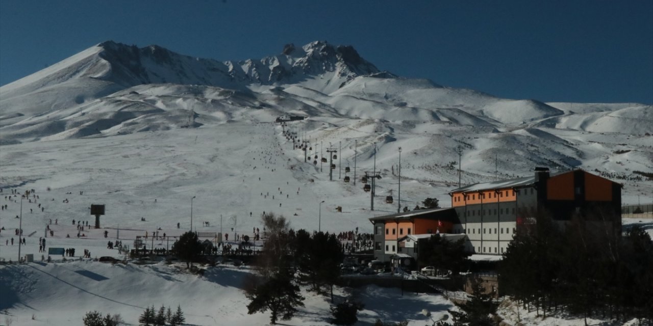 Erciyes'te yılbaşı tatili "dolu" geçecek