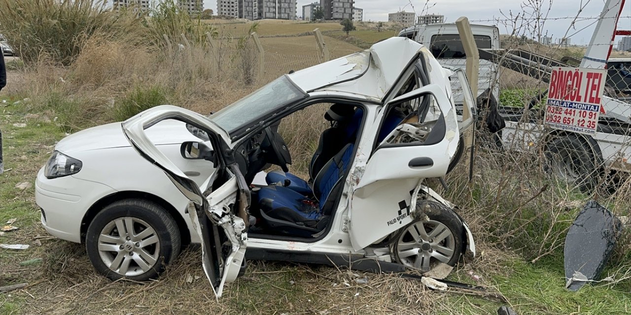 Adana'da 14 yaşındaki çocuğun kullandığı otomobilin çarptığı aracın sürücüsü öldü