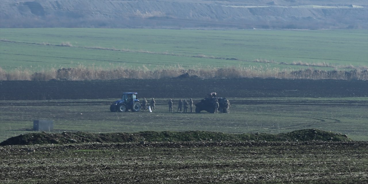 Diyarbakır'da iki aile arasında çıkan taşlı, sopalı ve silahlı kavgada 5 kişi yaralandı