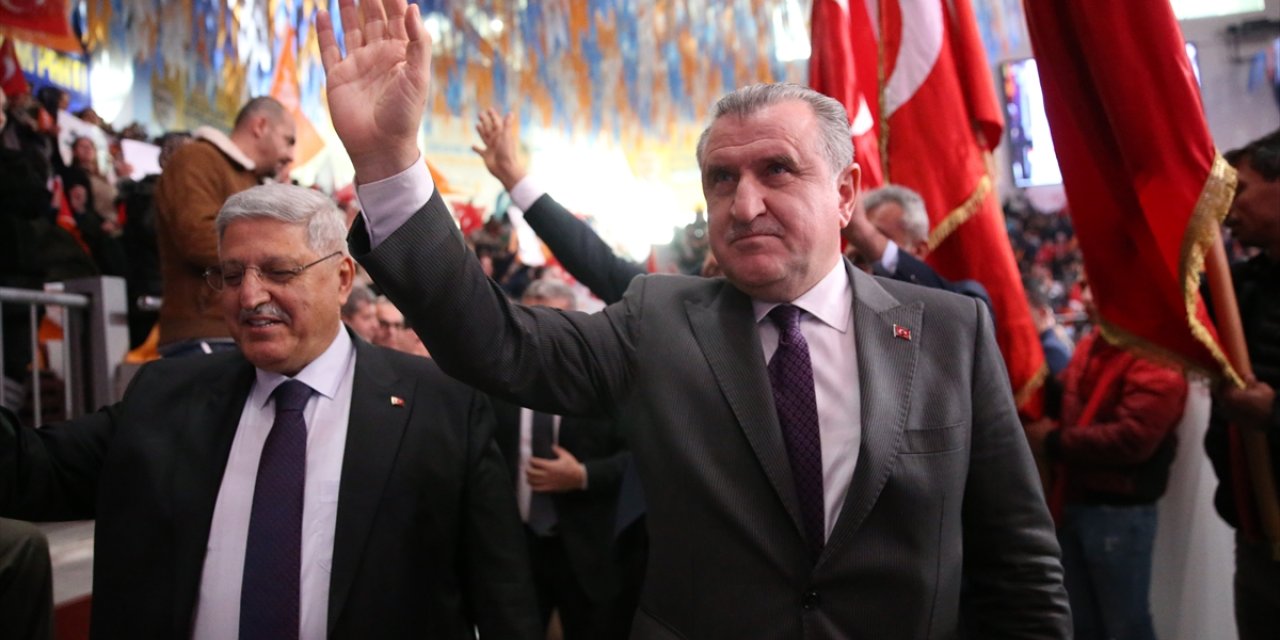 Gençlik ve Spor Bakanı Osman Aşkın Bak, AK Parti Hatay İl Kongresi'nde konuştu: