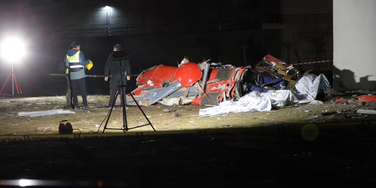 GÜNCELLEME 5 - Muğla'da hastaneye çarpan ambulans helikopter düştü, 4 kişi yaşamını yitirdi