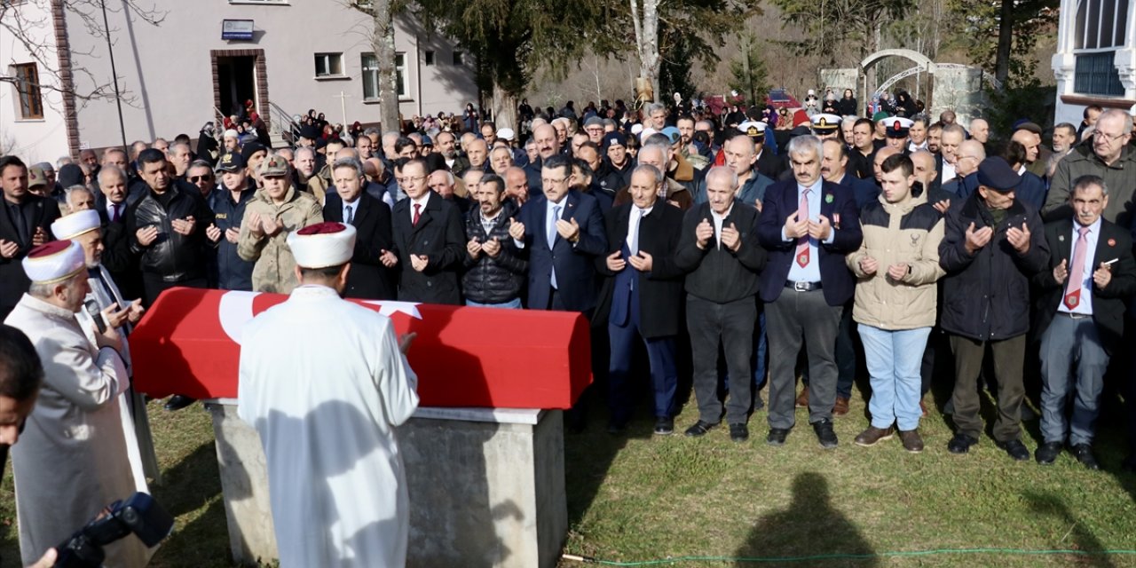 Kore gazisi Trabzon'da son yolculuğuna uğurlandı