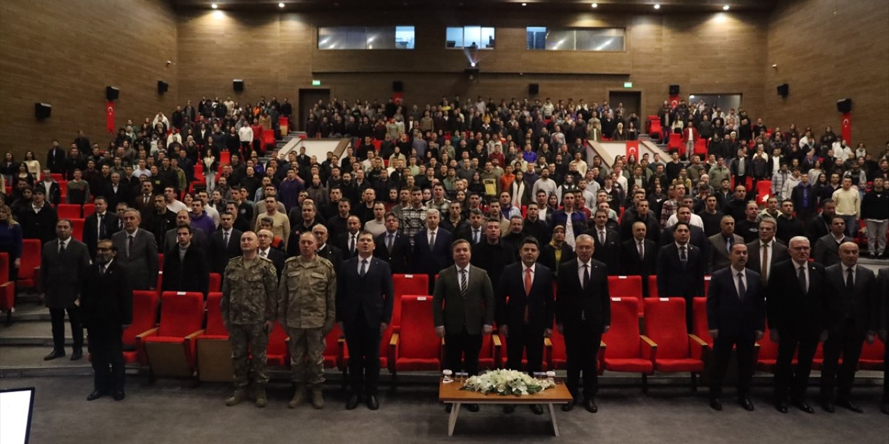 Erzincan'da "Türkiye Yüzyılında Ulaştırma Vizyonu" sempozyumu düzenlendi