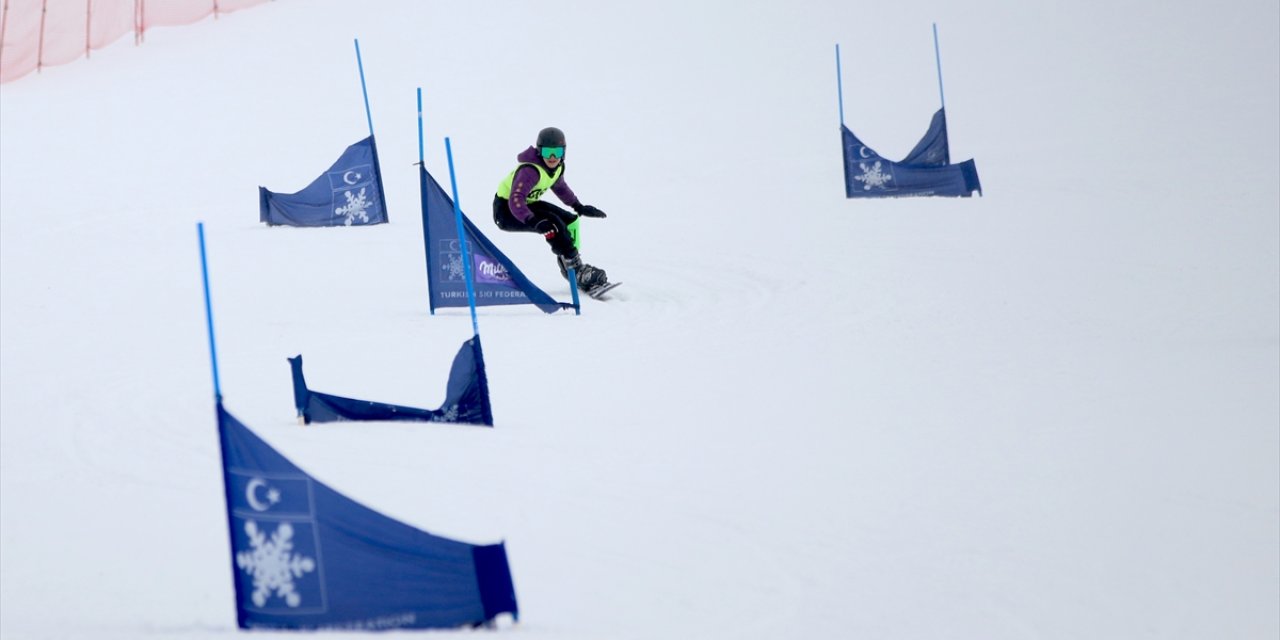 Snowboard Milli Takım Seçmeleri Erzurum'da başladı