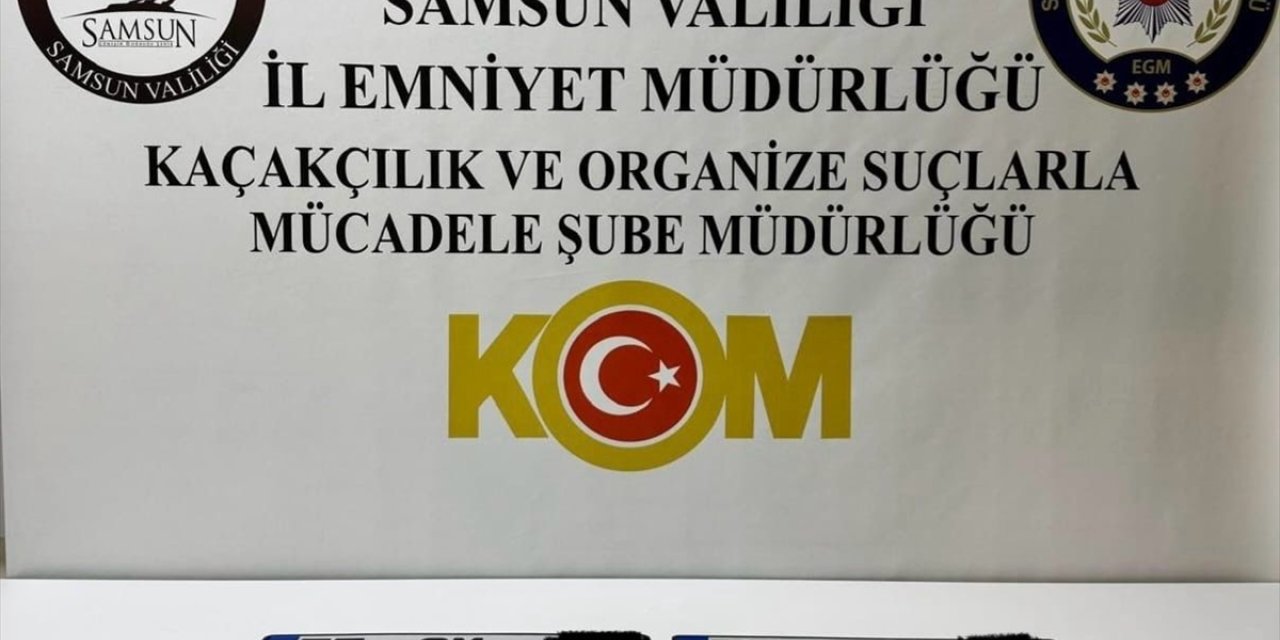 Samsun'da düzenlenen sahte plaka operasyonunda 2 zanlı yakalandı