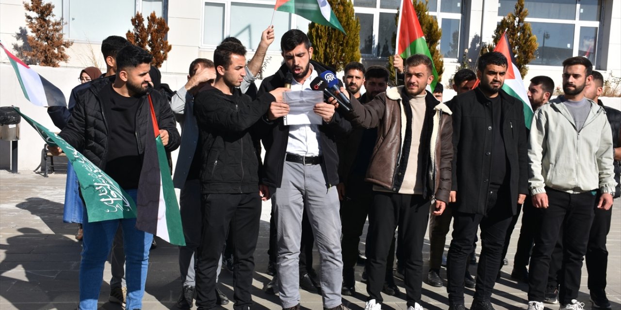 Şırnak'ta üniversite öğrencileri İsrail'in Gazze'ye saldırılarını protesto etti